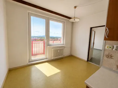 Na predaj 3-izbový byt, 73 m², Topoľčany