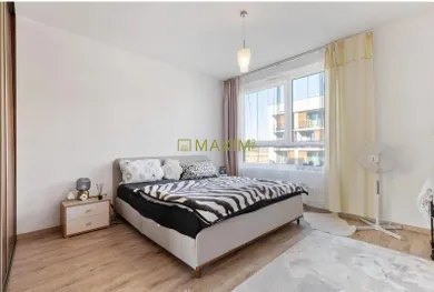Na predaj 3-izbový byt, 77 m², Bratislava-Lamač, Hany Ponickej
