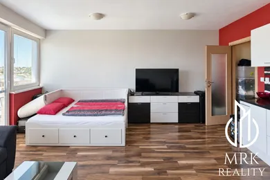 Na predaj 1-izbový byt, 43 m², Bratislava-Nové Mesto, Letná