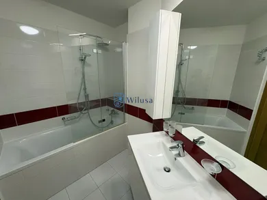 Na prenájom 3-izbový byt, 90 m², Bratislava-Staré Mesto, Landererova