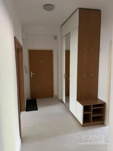Na prenájom byt v Bratislava-Ružinov · €950 · Čiastočná rekonštrukcia