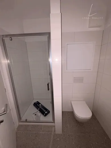 Na predaj 1-izbový byt, 37 m², Bratislava-Rača, -