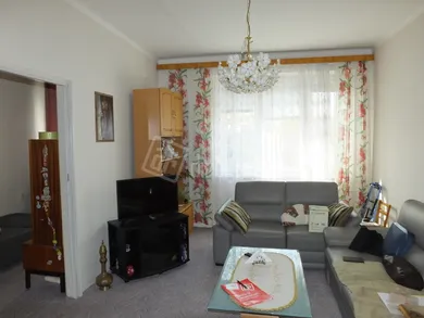 Na predaj 4-izbový byt, 79 m², Lučenec, Štúrova