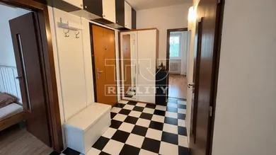 Na predaj 3-izbový byt, 63 m², Košice-Sídlisko Ťahanovce