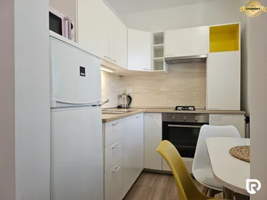 Na prenájom 1-izbový byt, 39 m², Bratislava-Dúbravka
