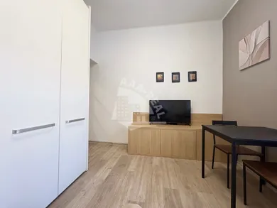 Na prenájom 1-izbový byt, 20 m², Banská Bystrica, ČSA