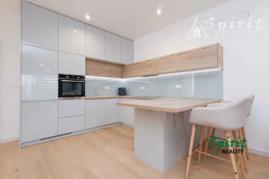 Na predaj 3-izbový dom, 80 m², Šajdíkove Humence