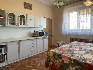 Na predaj 3-izbový dom, 140 m², Čierny Brod, Heď