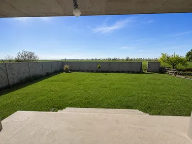 Na predaj dom, 106 m², Čakany