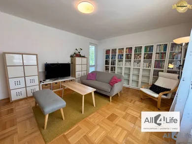 Na predaj 3-izbový byt, 76 m², Piešťany, Winterova