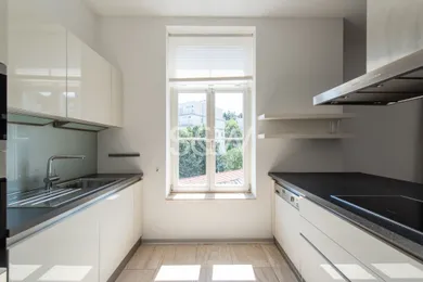 Na prenájom 4-izbový byt, 153 m², Bratislava-Staré Mesto