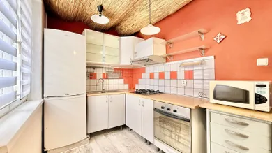 Mieszkania na wynajem, 3-pokojowe, Topoľčany · €530