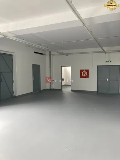 Na prenájom komerčné, 800 m², Liptovský Mikuláš, Priemyselná