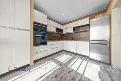 Byty na predaj 3-izbový, Dunajská Streda · €145 000