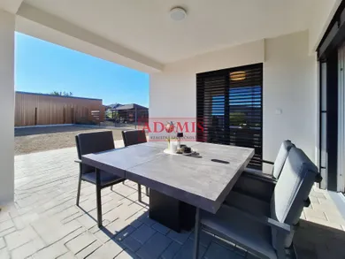 Na predaj dom, 126 m², Cestice