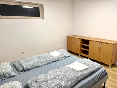 Na predaj objekt, 220 m², Bratislava-Ružinov, Komárňanská