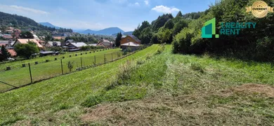 Na predaj pozemok, Nesluša