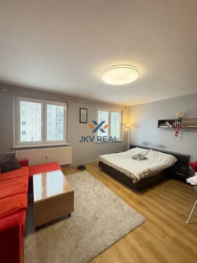 Na prenájom 2-izbový byt, 56 m², Prešov, Sekčov