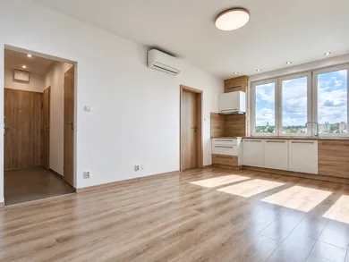 Eladó lakások, 4-szobás, Košice-Sever · €234 990