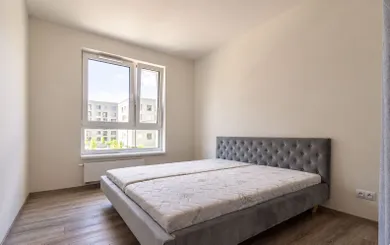 Na prenájom 3-izbový byt, 71 m², Bratislava-Devínska Nová Ves
