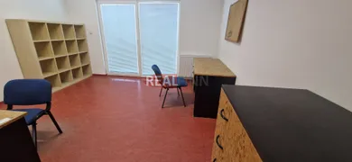 Na predaj dom, 84 m², Šurany, hlavna cesta