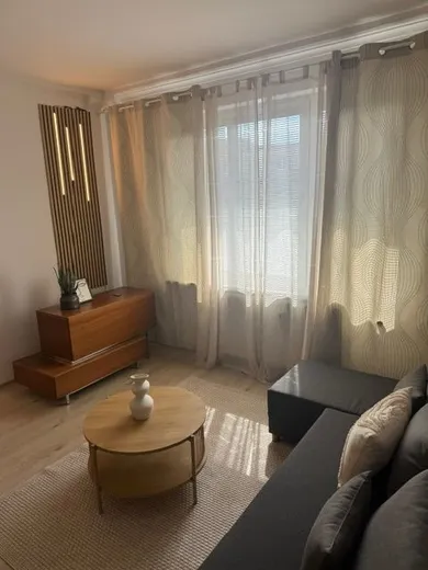 Na prenájom 3-izbový byt, 67 m², Bratislava-Ružinov, Sklenárova