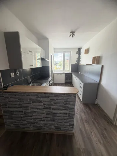 Na prenájom 3-izbový byt, Spišská Nová Ves, Bezručova