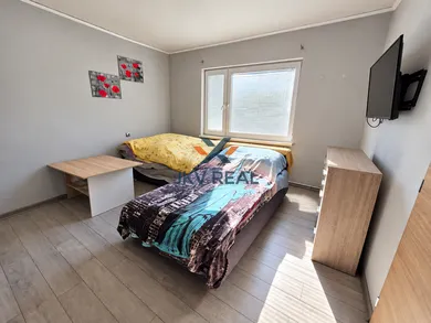 Na predaj 5-izbový byt, 398 m², Hlohovec, Fraňa Kráľa