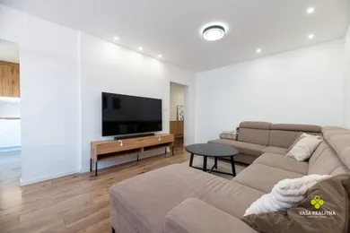 Na predaj 3-izbový byt, 80 m², Prievidza