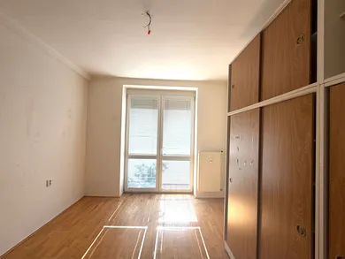 Na prenájom 3-izbový byt, 77 m², Banská Bystrica, 29. augusta
