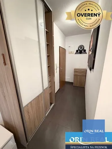 Na prenájom 1-izbový byt, 32 m², Slovenský Grob, Rastislavova