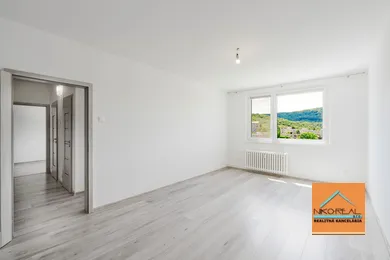 Mieszkania na sprzedaż, 3-pokojowe, Bratislava-Dúbravka · €249 000