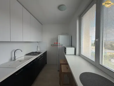 Na prenájom 2-izbový byt, 53 m², Piešťany, Adama Trajana