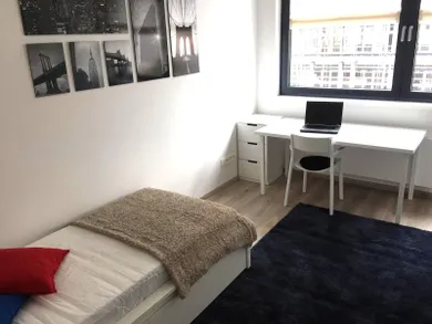 Na prenájom 4-izbový byt, 119 m², Bratislava-Staré Mesto, Mýtna