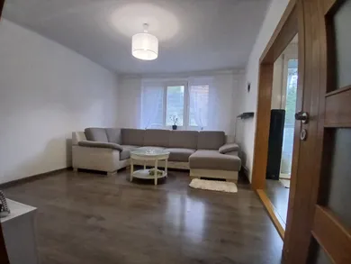 Na predaj 3-izbový byt, 61 m², Trenčín, Povaská