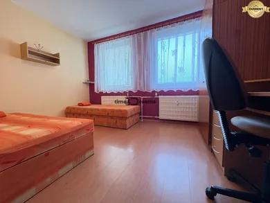 Na predaj 3-izbový byt, 59 m², Levice