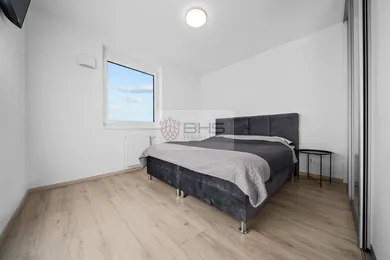 Na predaj 2-izbový byt, 44 m², Bratislava-Ružinov, Hraničná
