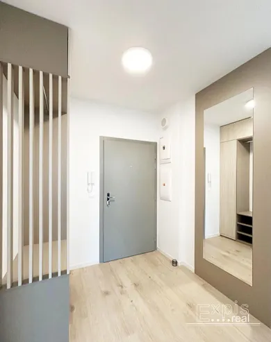 Na prenájom 2-izbový byt, 55 m², Bratislava-Ružinov, Ivanska cesta
