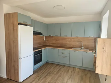 Na prenájom 3-izbový byt, 90 m², Bratislava-Vrakuňa, Anízová