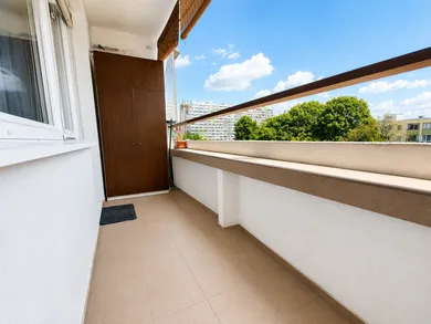 Na predaj 1-izbový byt, 32 m², Bratislava-Petržalka, Rovniankova