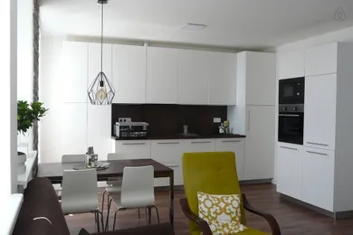 Na prenájom 2-izbový byt, Bratislava-Staré Mesto, Páričkova