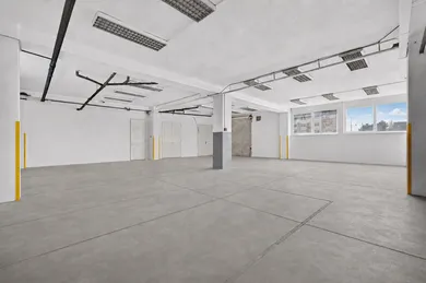 Na predaj komerčné, 143 m², Bratislava-Nové Mesto, Vajnorská
