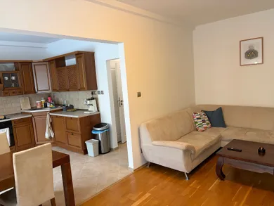Квартиры в аренду, 3-комнатные, Bratislava-Nové Mesto · €610