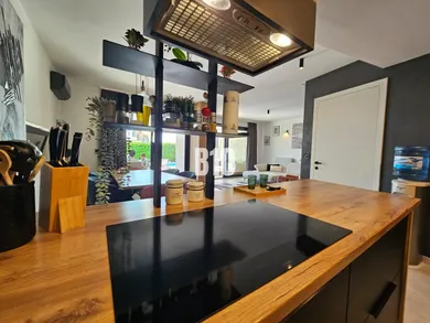 Na predaj dom, 172 m², Bratislava-Staré Mesto