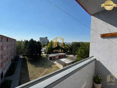 Na predaj 3-izbový byt, 64 m², Senica, Kalinčiakova
