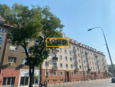 Na prenájom 3-izbový byt, 82 m², Bratislava-Staré Mesto, Záhradnícka