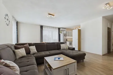 Na predaj 3-izbový byt, 83 m², Stupava, Obuvnícka