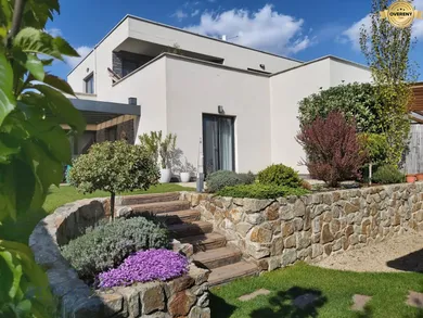 Domy na predaj 3-izbový, Stupava · €309 900
