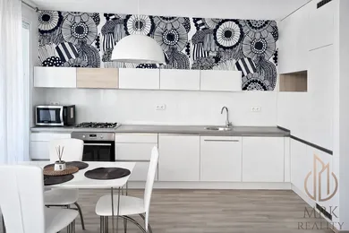 Mieszkania na wynajem, 2-pokojowe, Bratislava-Dúbravka · €720