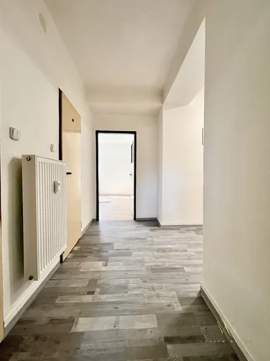 Na predaj 3-izbový byt, 79 m², Trenčín, 28. októbra